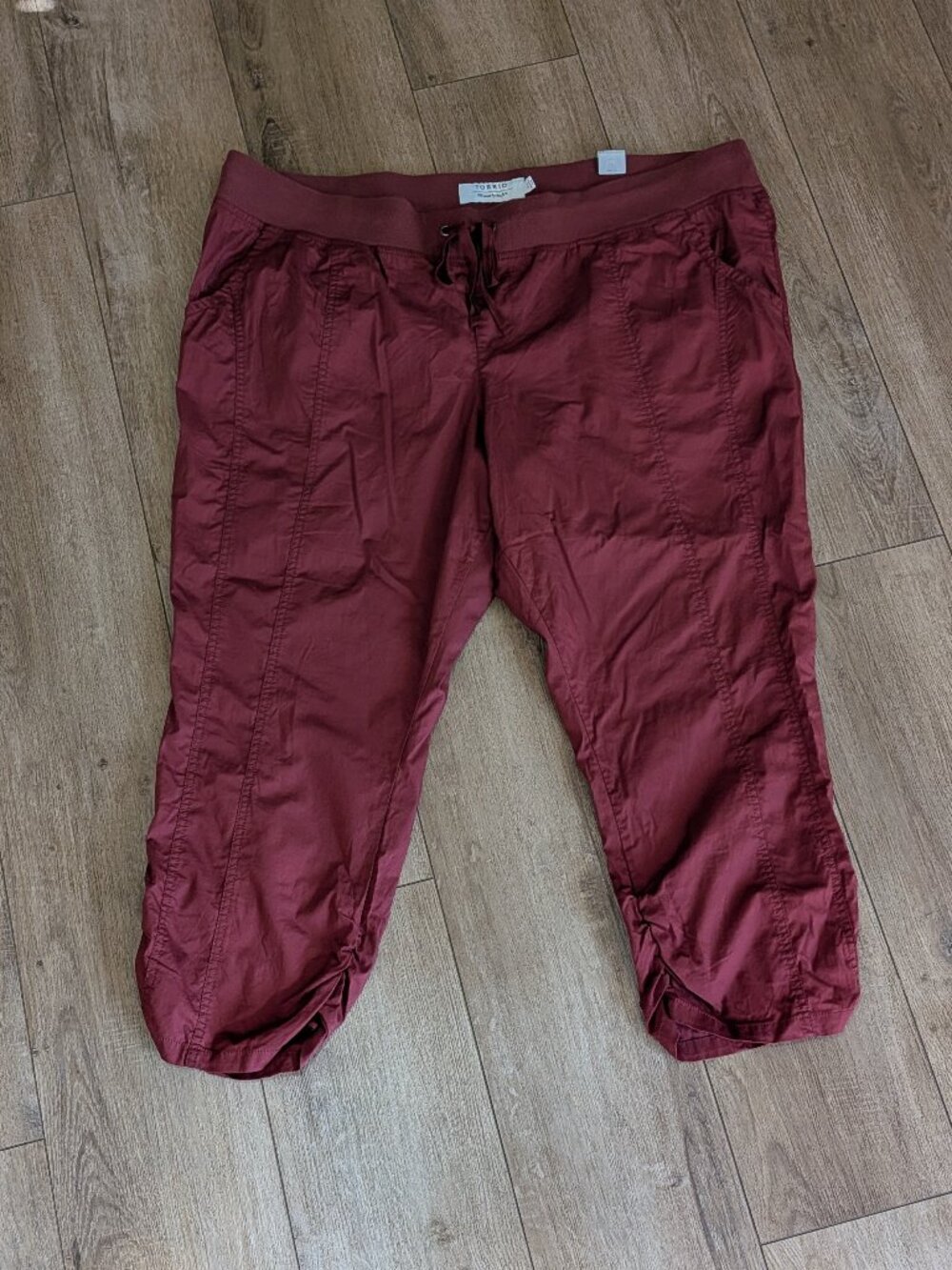 Torrid Cropped Pants Women's 22 Red Rust Pull On Tie Waist Flat Front Pockets